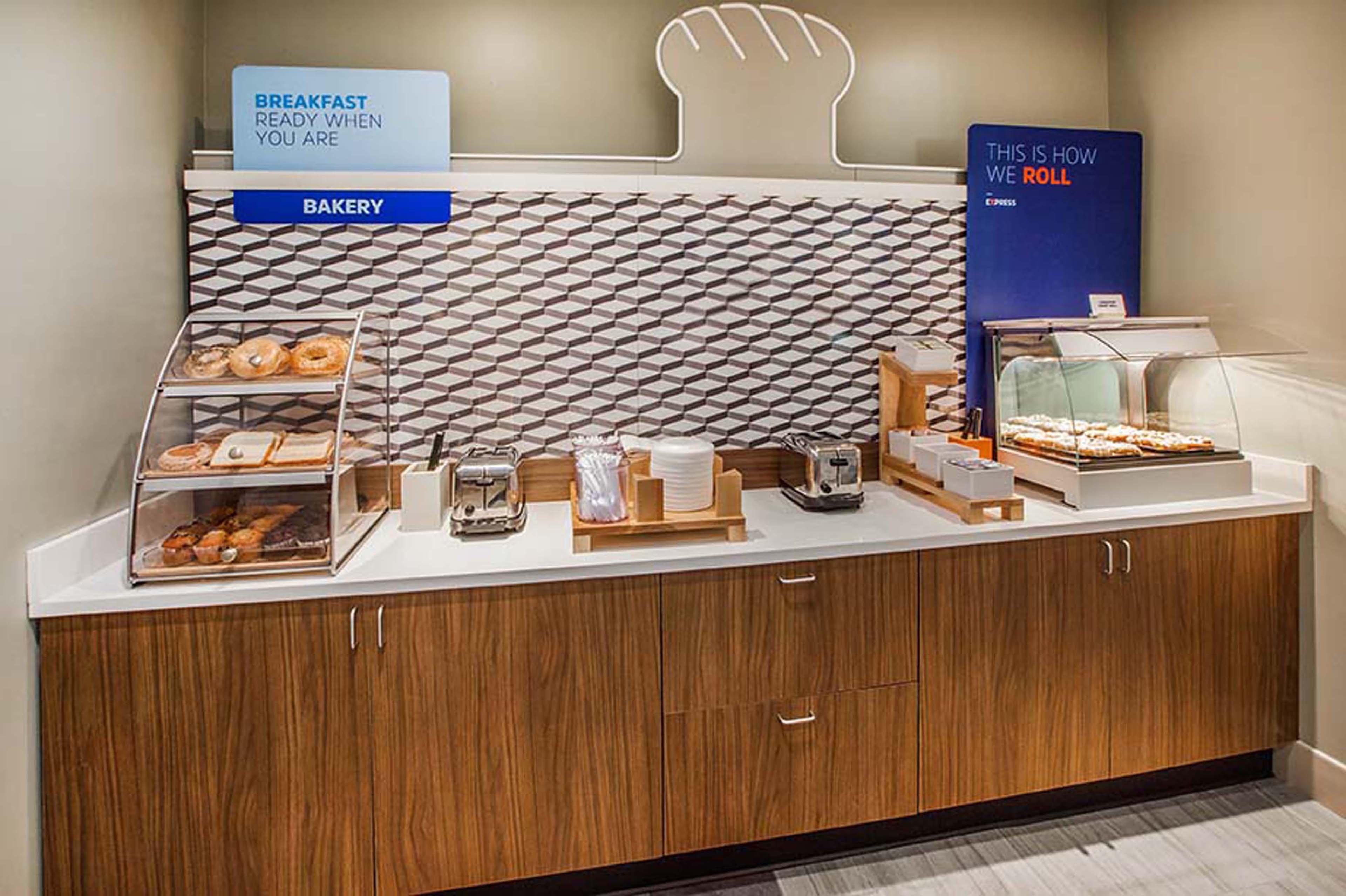 Holiday Inn Express Hotel & Suites Mount Pleasant By Ihg Extérieur photo